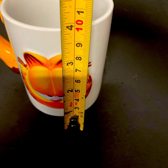 GARFIELD THE CAT COFFEE 3D MUG. CAT TALL AS HANDLE - Picture 8 of 8